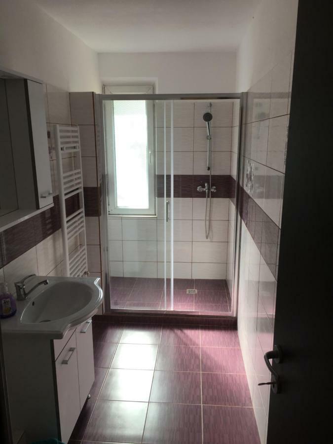 Apartamento Jane House 2 Bucarest Exterior foto